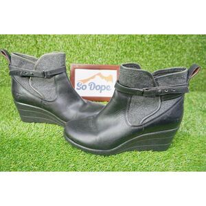 UGG Emalie Brown Leather Waterproof Shearling Wedge Ankle Boot - Women's Size 8